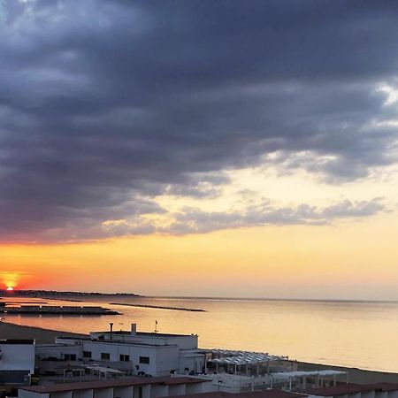 Апартаменты Stanza Con Vista Mare Бари Экстерьер фото