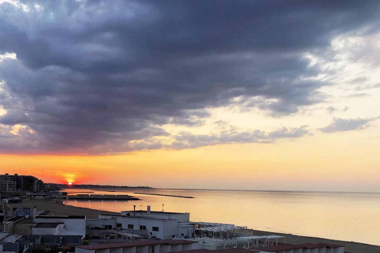 Апартаменты Stanza Con Vista Mare Бари Экстерьер фото